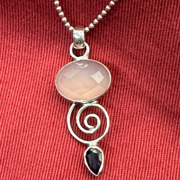 VTG Italy Sterling Garnet Gemstone Pendant Necklace Marked “Diagonal” - Picture 15 of 16